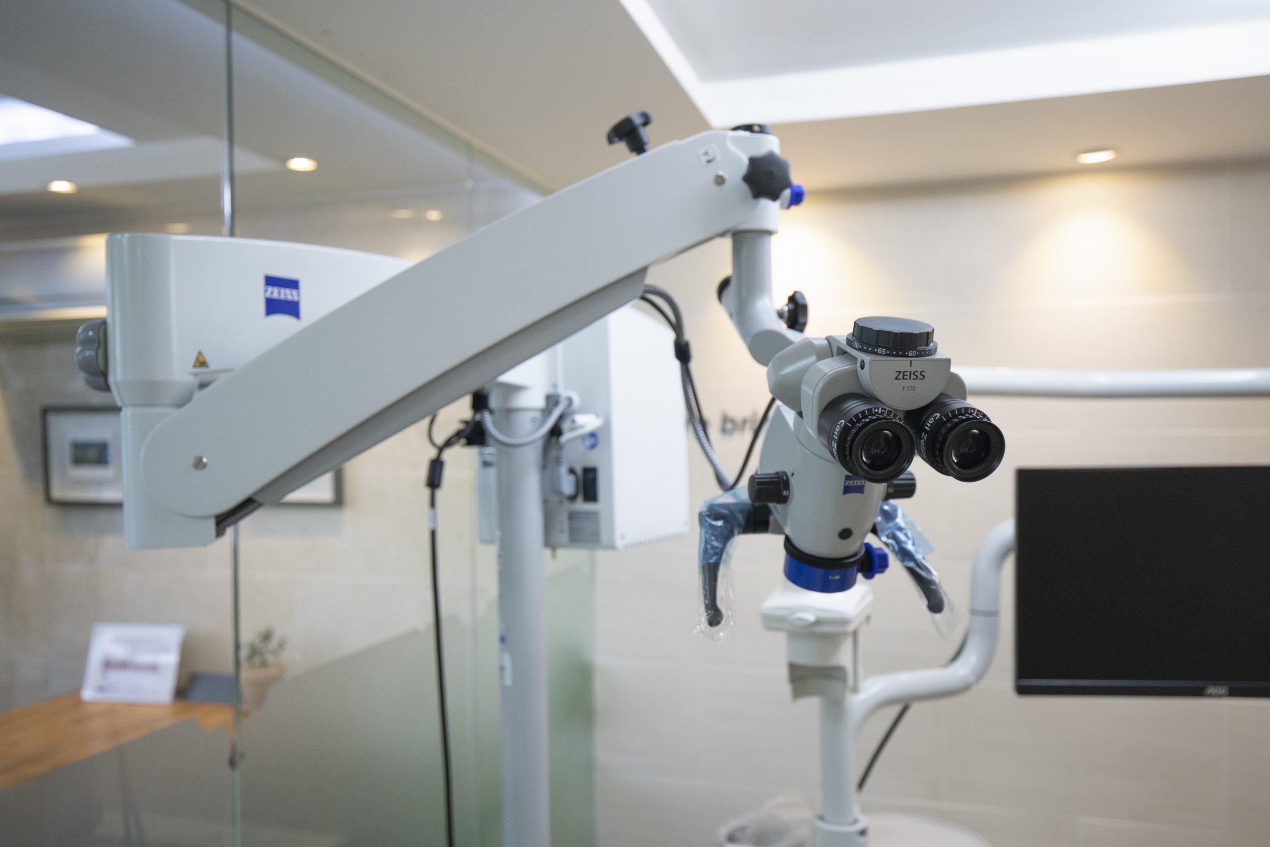 Dental Chair with Equipment